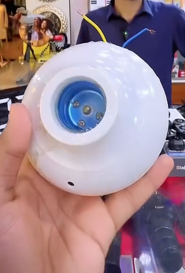 2 in 1 Spy Bulb Holder Camera for Home Spy World