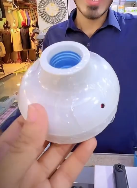 2 in 1 Spy Bulb Holder Camera for Home Spy World